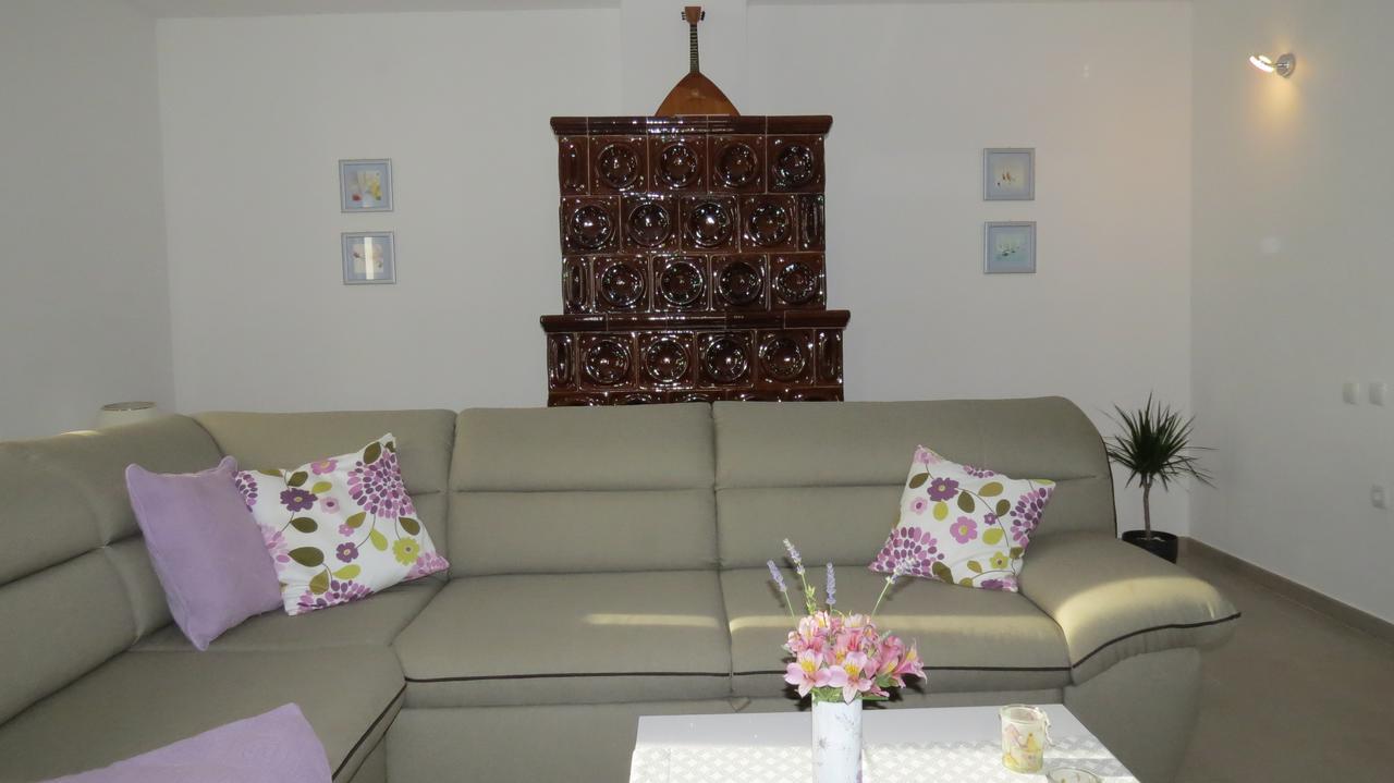 Apartament Ane Loborika